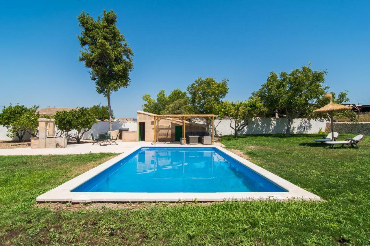 Villa Valls Монтуири Экстерьер фото