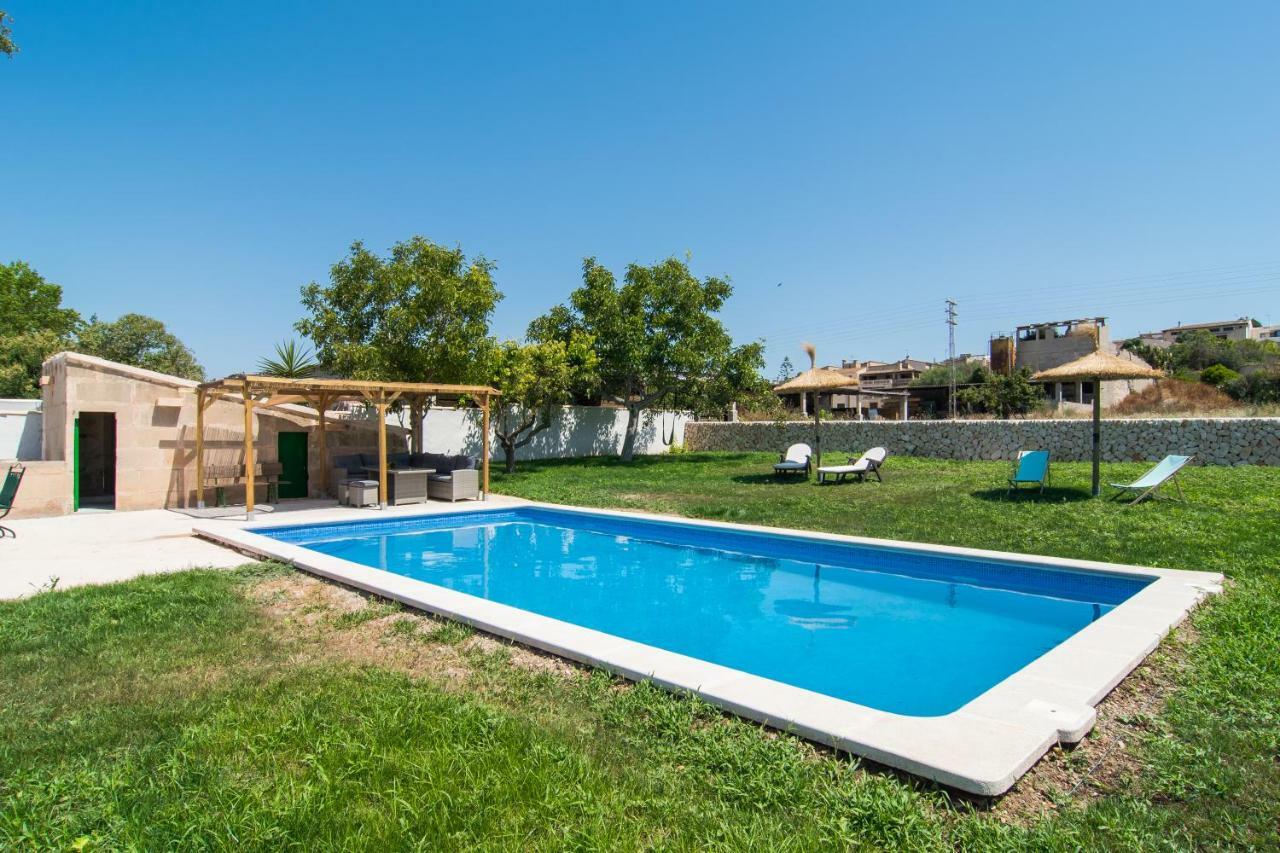 Villa Valls Монтуири Экстерьер фото