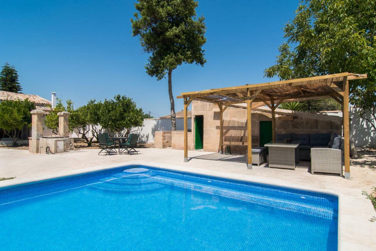 Villa Valls Монтуири Экстерьер фото