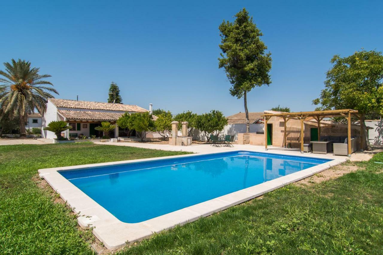 Villa Valls Монтуири Экстерьер фото